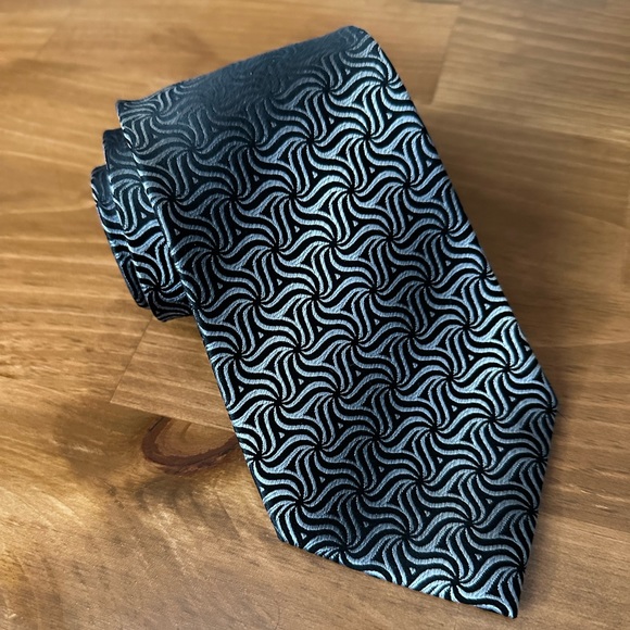 NWOT Cezani Men’s Tie - Picture 1 of 3